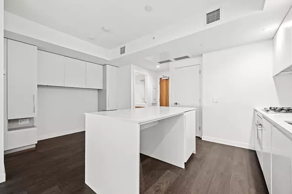 Burnaby, BC V5H 0K4,6463 Silver AVE #2703