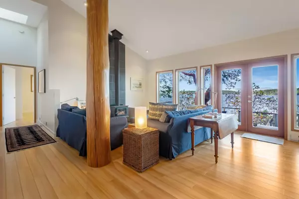 Galiano Island, BC V0N 1P0,19795 Porlier Pass RD