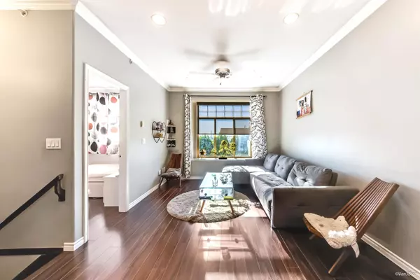 Vancouver, BC V5X 3K5,7778 Main ST