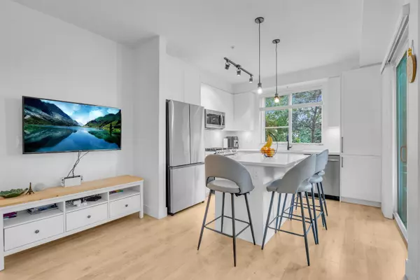 Langley, BC V2Y 4L6,19935 75a AVE #113