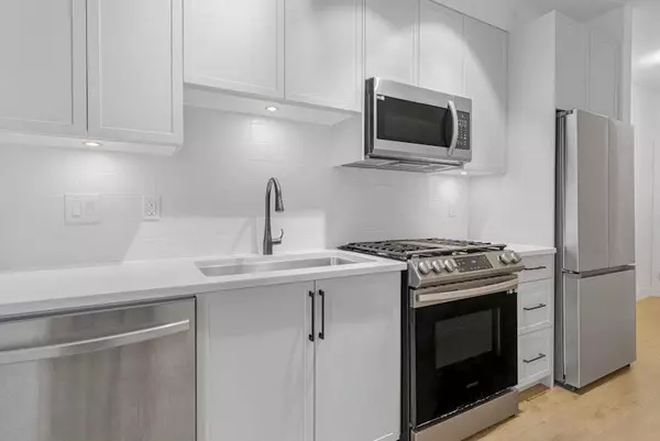 Langley, BC V2Y 3K9,7506 199a ST #105