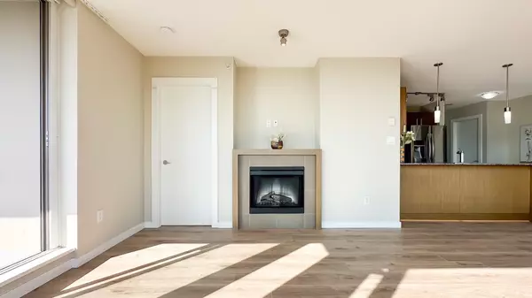 Burnaby, BC V5C 0C6,4888 Brentwood DR #2307