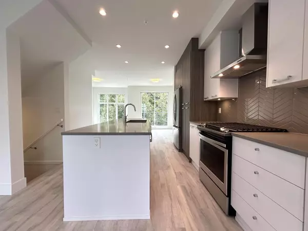 Maple Ridge, BC V2W 0K2,24076 112 AVE #128