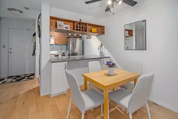 Vancouver, BC V6E 4C2,1080 Pacific ST #216