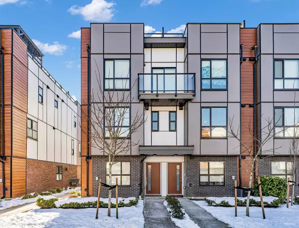 Langley, BC V3A 3W9,19760 55 AVE #7