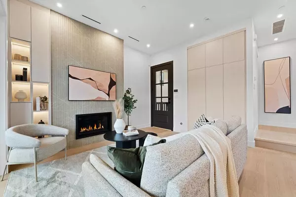 Vancouver, BC V5S 3J7,6892 Brooks ST