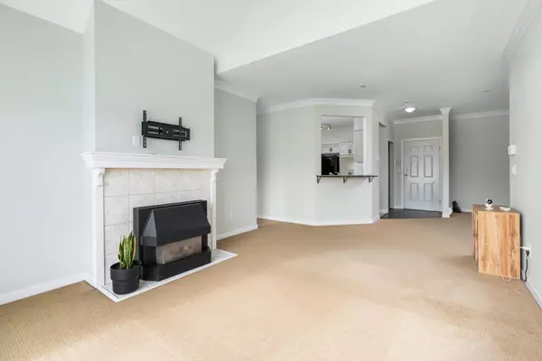 Pitt Meadows, BC V3Y 2P6,12464 191b ST #403