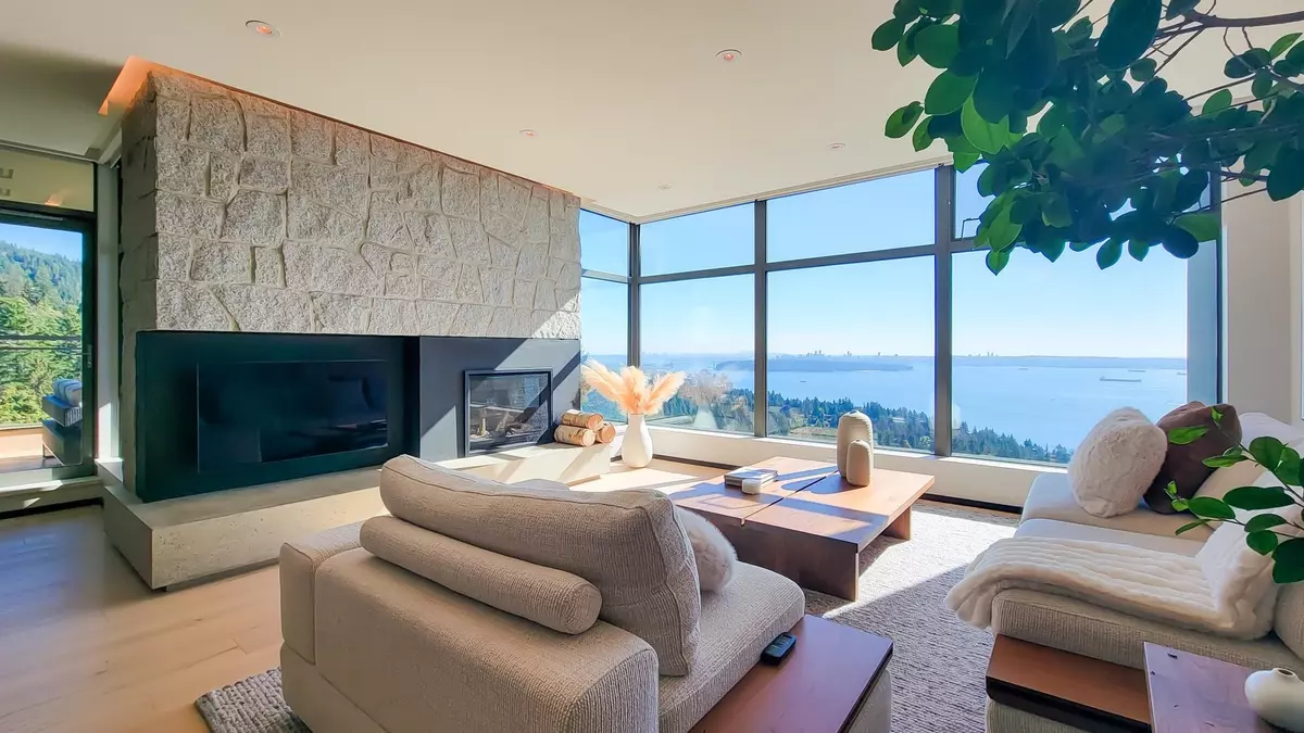 West Vancouver, BC V7S 3J7,3315 Cypress PL #1201