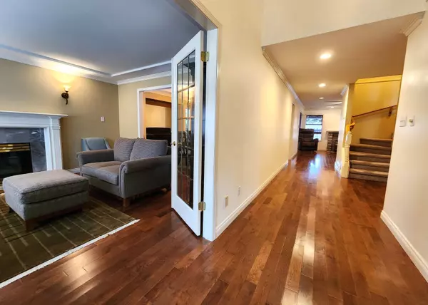 Langley, BC V3A 9G7,21543 47b AVE