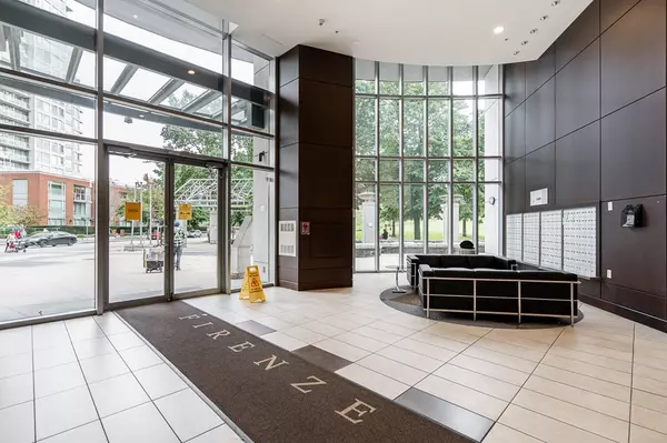 Vancouver, BC V6B 0B8,58 Keefer PL #2303