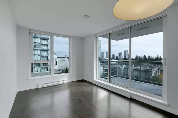 Surrey, BC V3T 5T1,13325 102a AVE #809