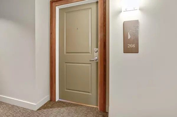 Delta, BC V4L 2R3,1706 56 ST #208