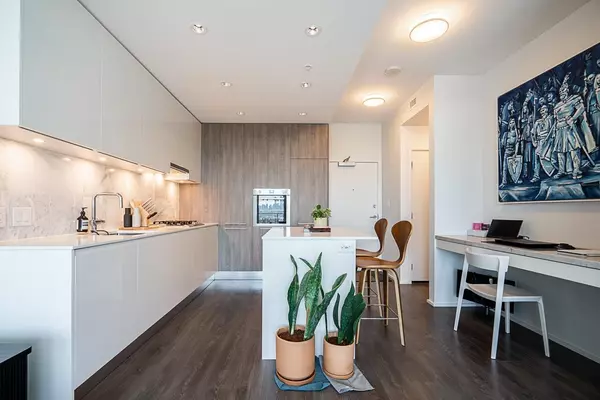 Burnaby, BC V5C 0K6,1955 Alpha WAY #1505