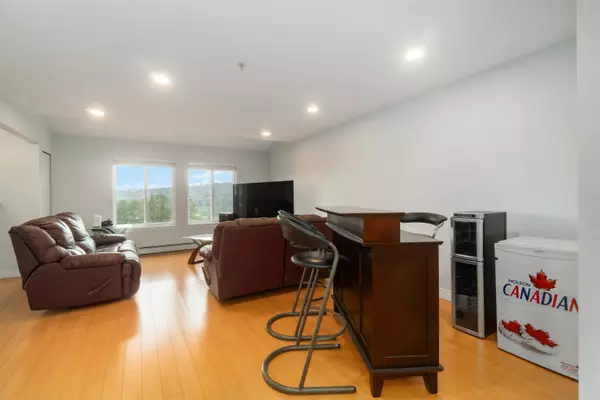 Port Coquitlam, BC V3C 6H2,1159 Bennet DR