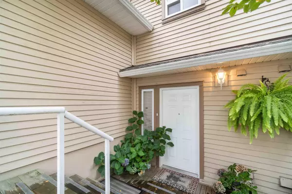 Port Coquitlam, BC V3C 6H2,1159 Bennet DR