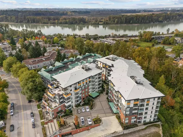 Maple Ridge, BC V2X 9B2,11639 227 ST #406