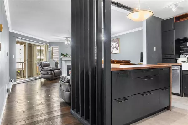 Abbotsford, BC V2S 3E2,2575 Ware ST #203