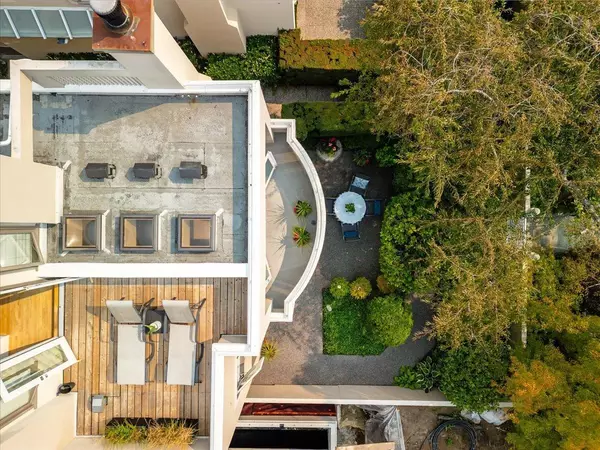 Vancouver, BC V6J 1B4,1973 Whyte AVE