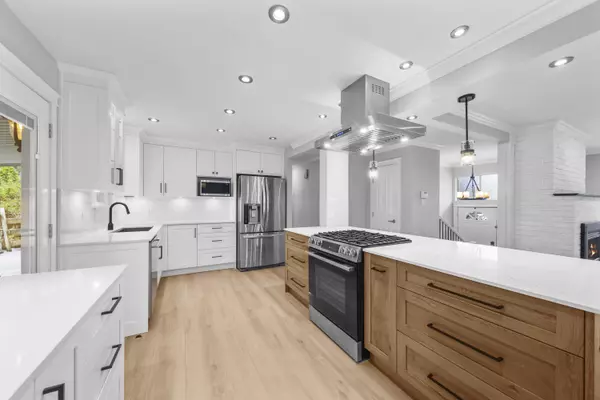 Maple Ridge, BC V2X 2C8,21554 Berry AVE