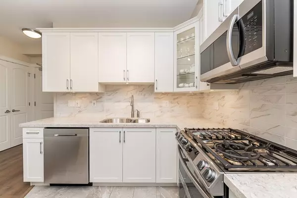 Langley, BC V2Y 3L2,20325 85 AVE #306