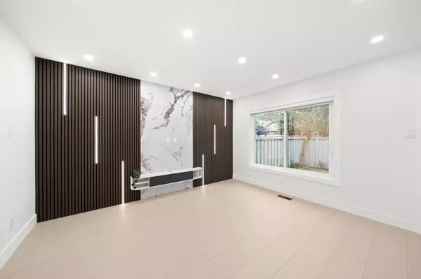 Port Coquitlam, BC V3B 5B6,3046 Coast Meridian RD #48