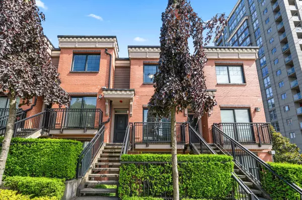 838 Royal AVE #7,  New Westminster,  BC V3M 1J9