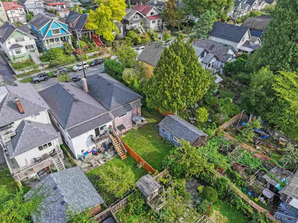 Vancouver, BC V5N 1H2,1732 E 3rd AVE