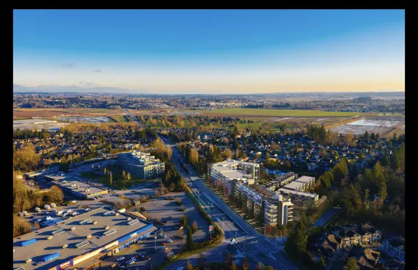 Surrey, BC V0V 0V0,8158 166 ST #102