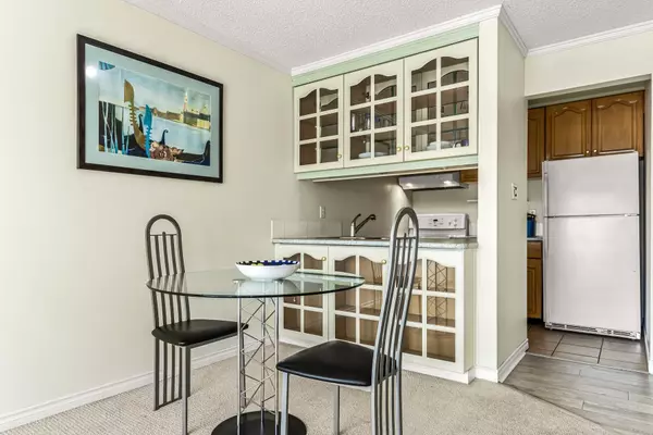 New Westminster, BC V3M 6B6,5 K De K CT #311