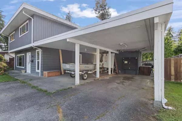 Maple Ridge, BC V2X 6V5,11867 Hawthorne ST