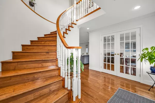 Vancouver, BC V5M 1X5,3191 E Eight AVE