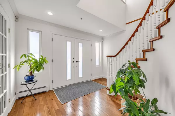 Vancouver, BC V5M 1X5,3191 E Eight AVE