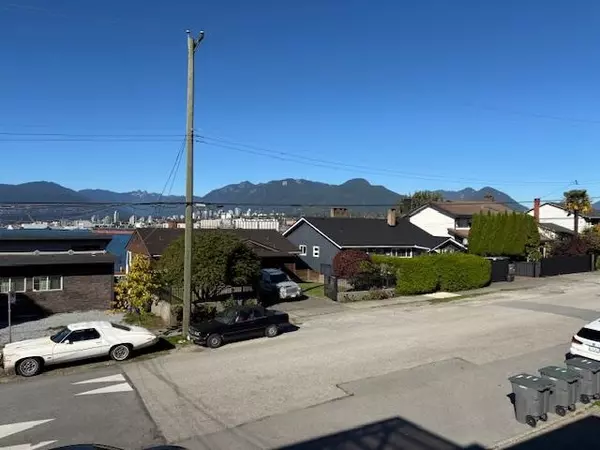 Vancouver, BC V5L 1B7,2318 Wall ST