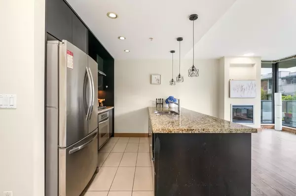 Burnaby, BC V3N 0A2,7088 18th AVE #307