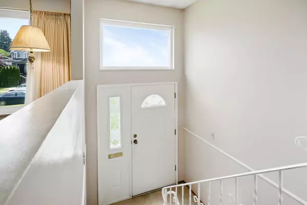 Port Coquitlam, BC V3C 1K8,1741 Langan AVE