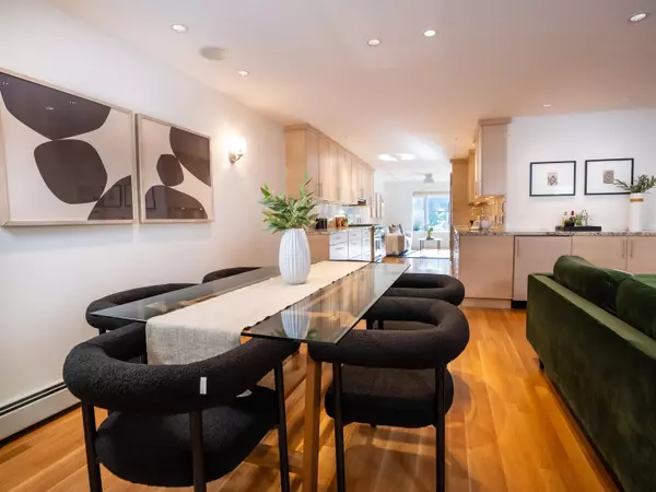 Vancouver, BC V6M 4H2,4900 Cartier ST #23