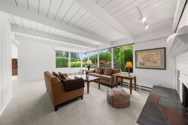 North Vancouver, BC V7R 2B2,749 Winona AVE