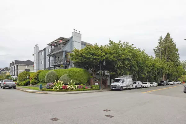 Ladner, BC V4K 1V3,4926 48 AVE #110