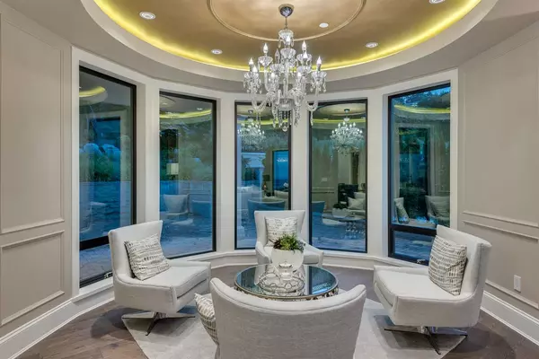 West Vancouver, BC V7S 2Y4,1525 Vinson Creek RD