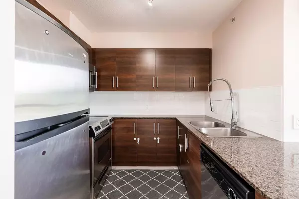 New Westminster, BC V3M 0B1,833 Agnes ST #1202