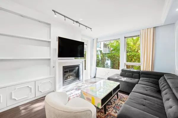 North Vancouver, BC V7M 0B4,119 W 22nd ST #127