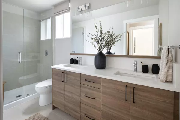 Port Coquitlam, BC V3C 1V1,2150 Rindall AVE #5