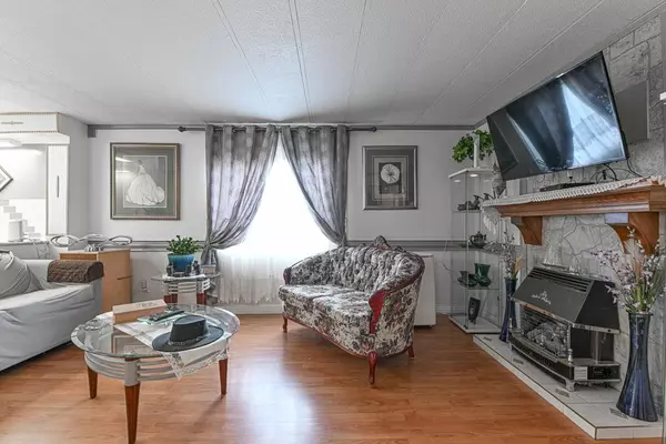 Abbotsford, BC V2T 6M4,2035 Martens St. ST #43