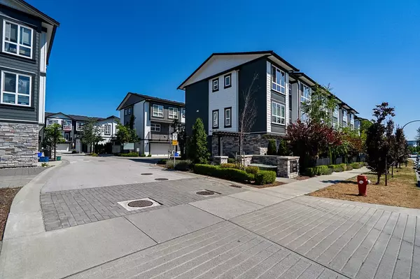 Surrey, BC V4N 6T8,19255 Aloha DR #40