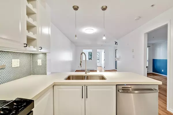 Vancouver, BC V5K 1Z8,2741 E Hastings ST #302