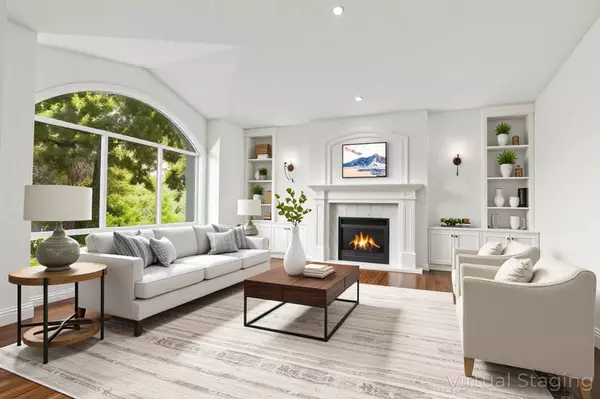 Surrey, BC V4P 2H6,14320 29a AVE