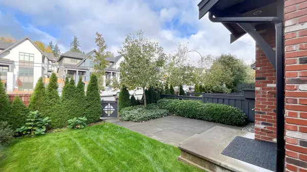 Coquitlam, BC V3E 0N7,3552 Victoria DR #33