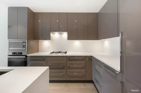 Vancouver, BC V5Z 2Z6,5289 Cambie ST #206