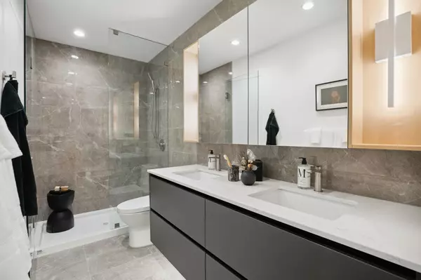 North Vancouver, BC V7P 1Y3,2050 Glenaire DR #134