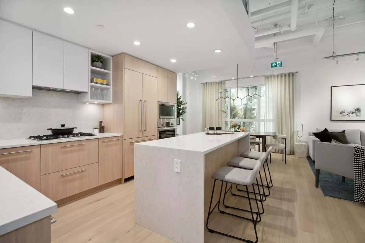 North Vancouver, BC V7P 1Y3,2050 Glenaire DR #134